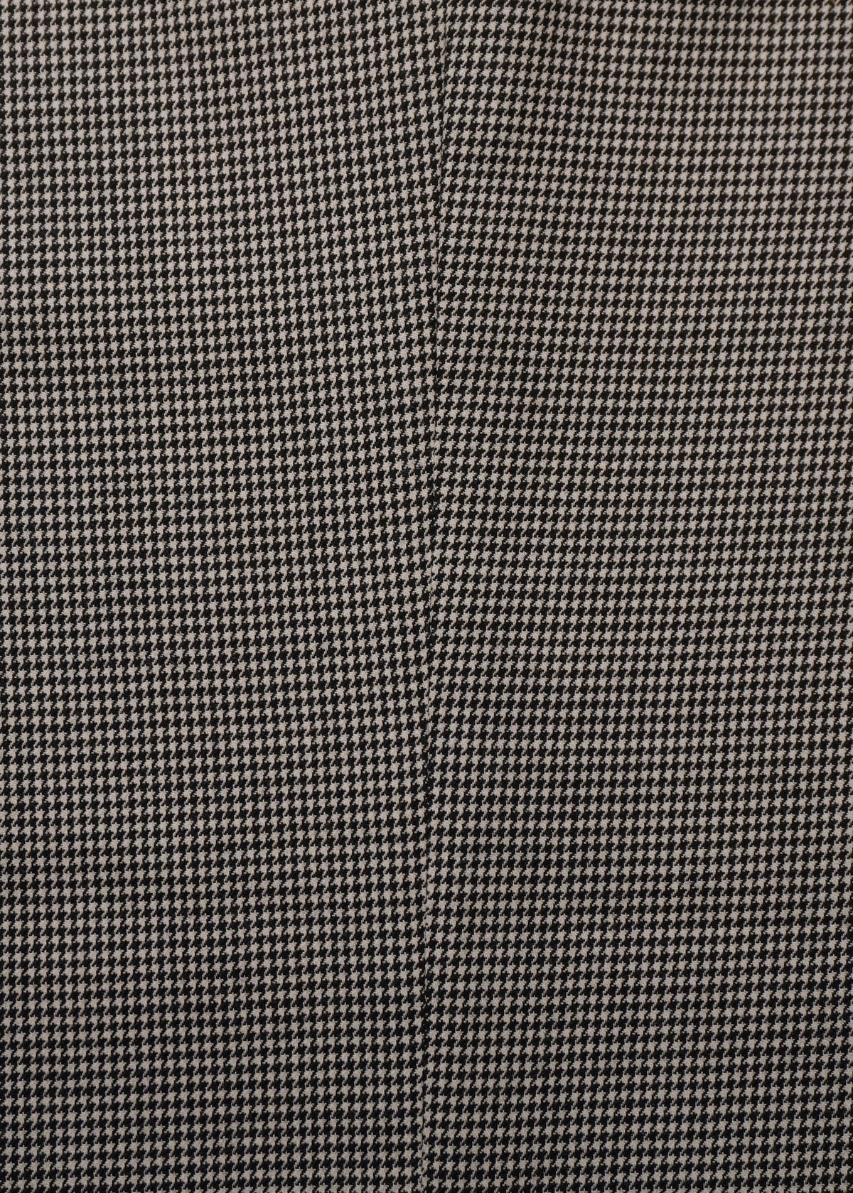 Houndstooth: 100% Merino Wool