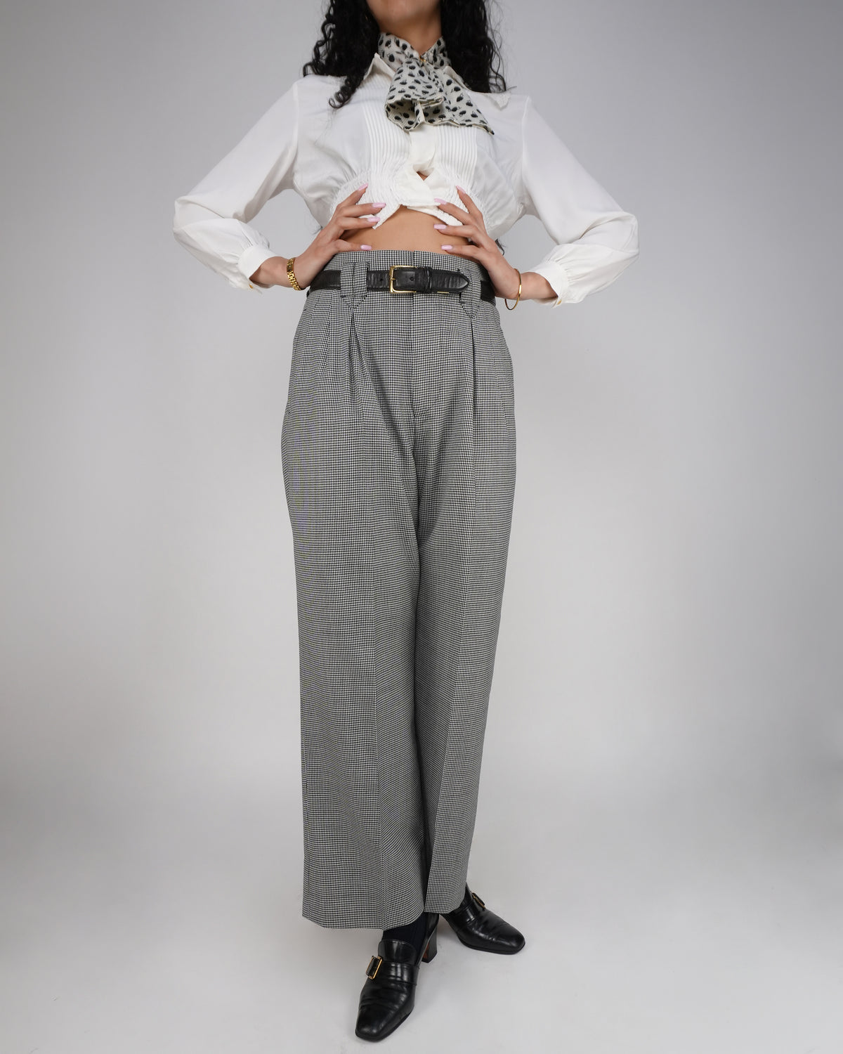 Houndstooth: 100% Merino Wool