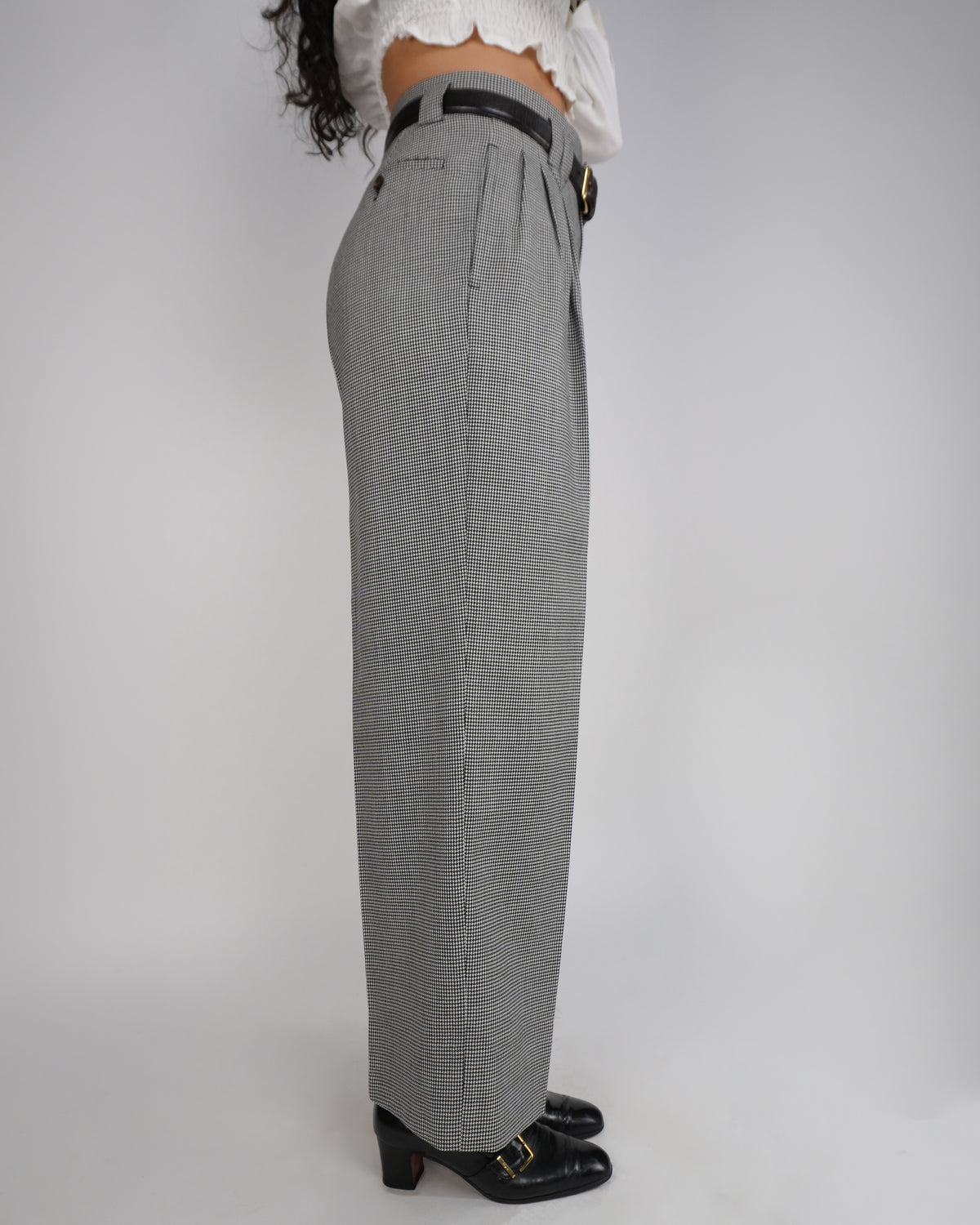 Houndstooth: 100% Merino Wool