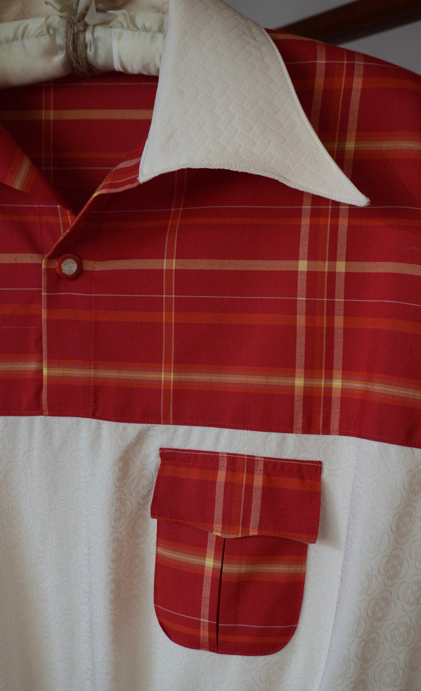 M Size Checkered Red Silk Shirt (No. 16/100)