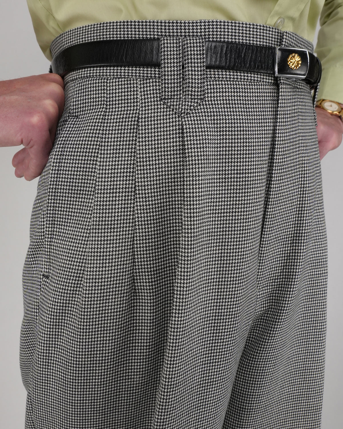 Houndstooth: 100% Merino Wool