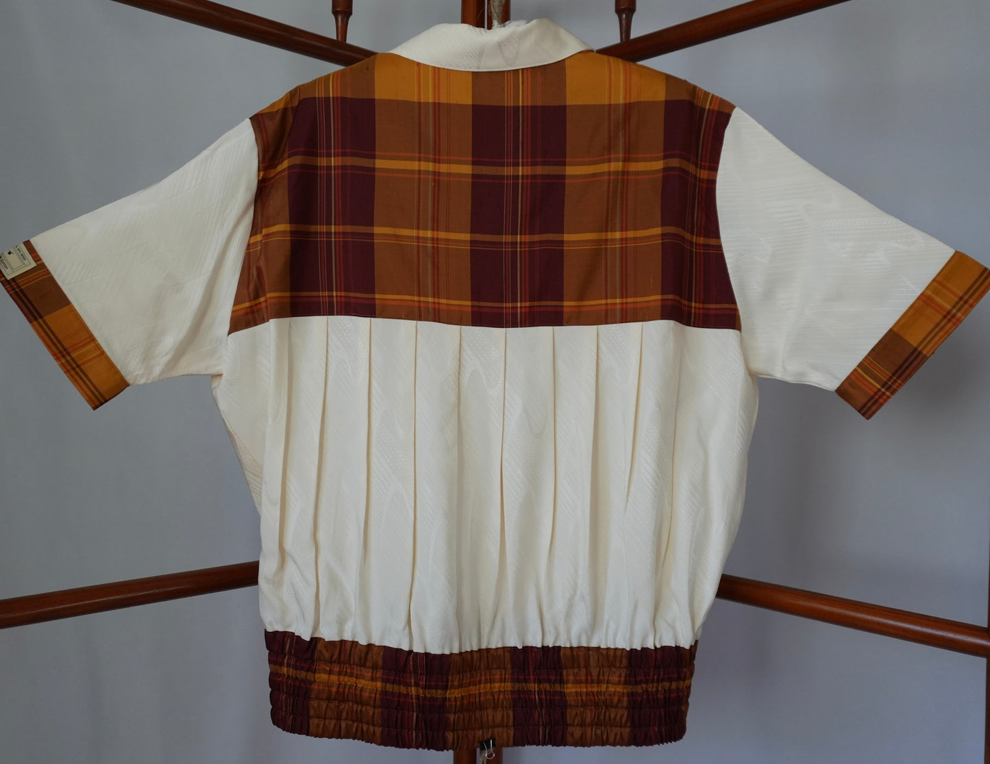L Size Brown Checkered Silk Shirt (No. 24/200)